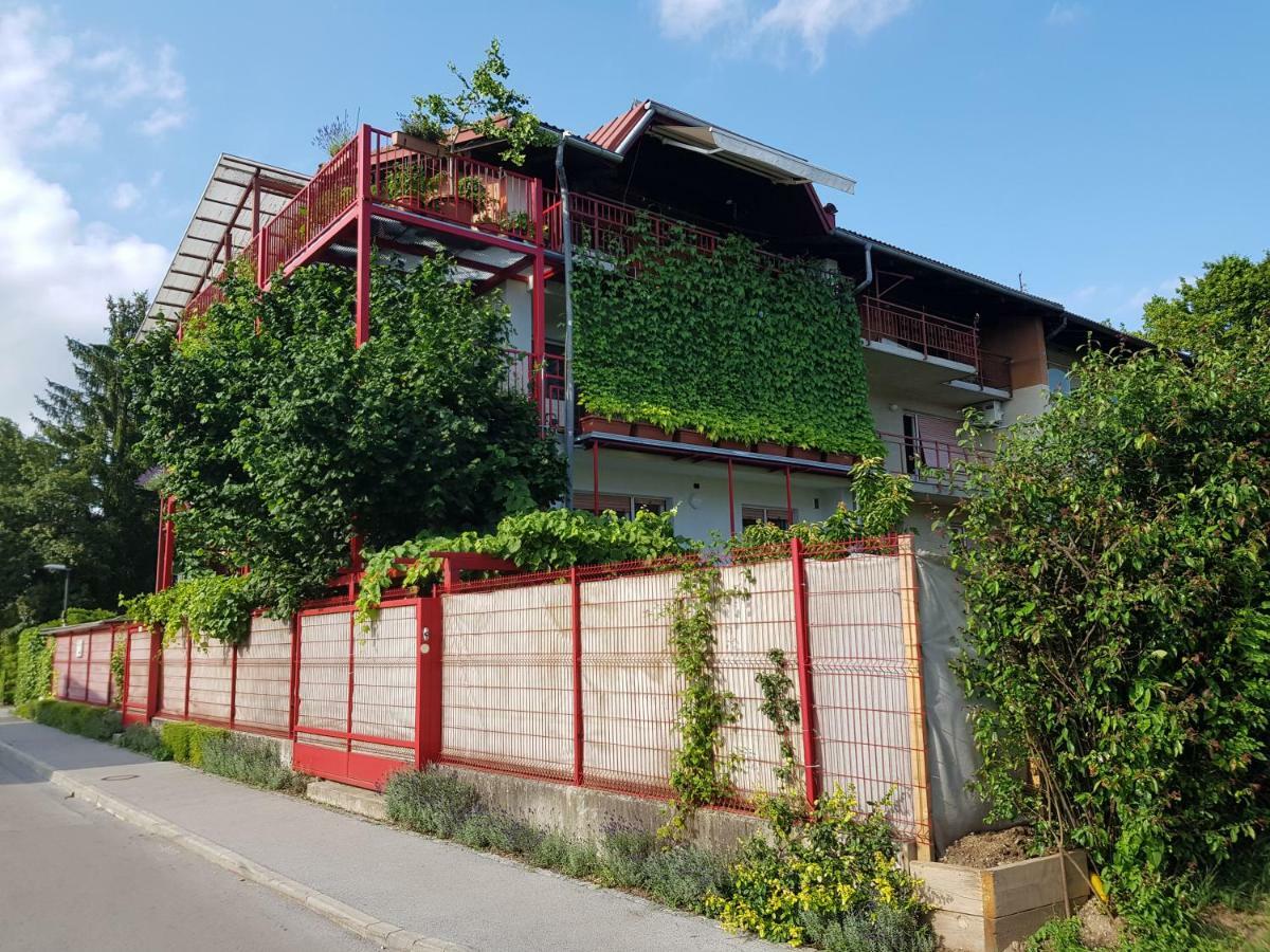 Apartamento Ljubljana'S Terrace Exterior foto